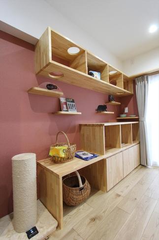 ★猫ちゃんが遊べる空間と、アイテム収納の機能を持ったキャットスペース