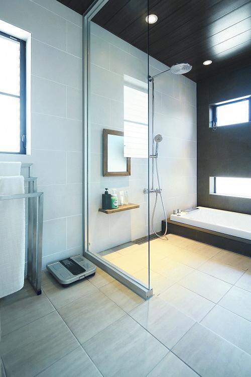 かげ001.jpgのサムネイル画像