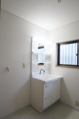 洗面化粧台　ピアラ