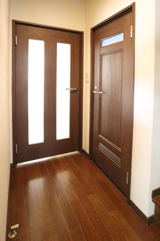 脱衣室･トイレ　室内建具取替え