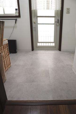 脱衣室　内装リフォーム