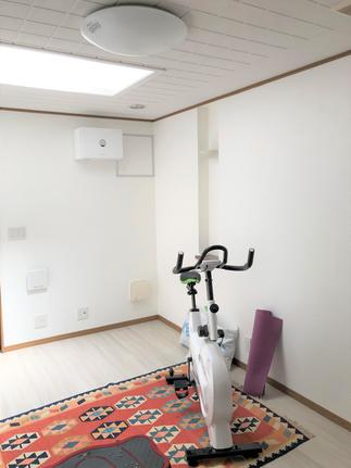 除湿対策がしっかりの地下室のジムスペース