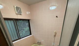 内窓設置前(浴室)