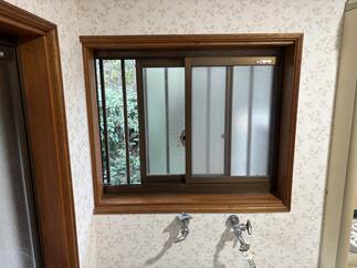 内窓設置前(洗面脱衣室)