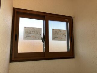 トイレ　内窓工事