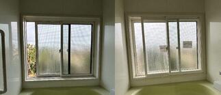 浴室の窓の工事前と工事後