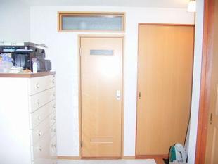 物入れをトイレに改装(2012.05.09)