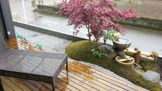 心落ち着くコンパクト和庭