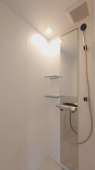 シャワーブース