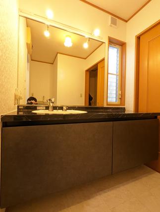 LIXILリフォーム　茅ヶ崎　洗面化粧台【ルミシス】ラピシアカウンター