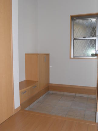 玄関（親世帯）