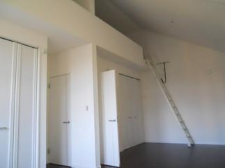 ２階洋室（子世帯）