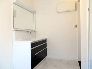 ２階洗面所（子世帯）