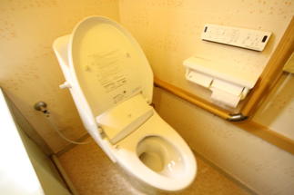 LIXILトイレ　アメージュZA