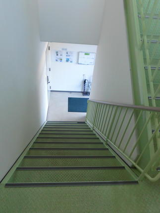 階段補修工事　ビフォー