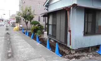 ブロック塀解体中