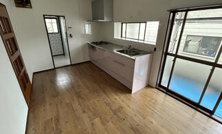 明るく使いやすいキッチン空間へ