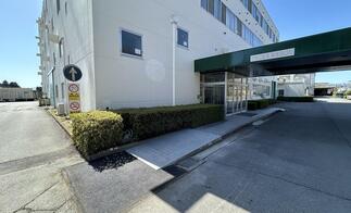 車いすで出入りしやすい玄関スロープへ
