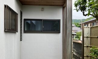既存の塗り壁になじむ外壁補修