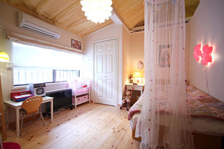 想像力が膨らむ楽しい子ども部屋