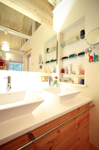 家族が使いやすいオリジナル洗面台