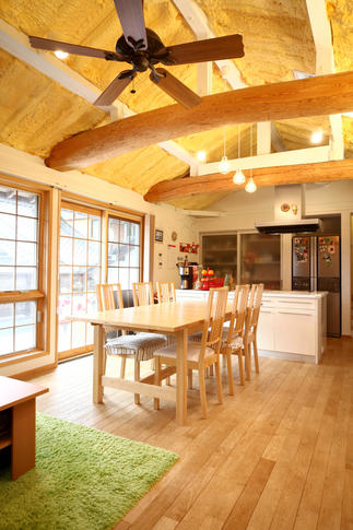 家族が集うこだわりのあるリビング