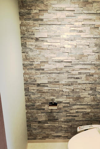 トイレにはアクセントクロス