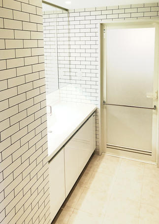 洗面所は全面張替