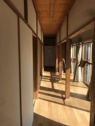 廊下もおしゃれに