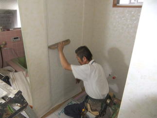 ビニールクロス貼り