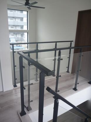 スケルトン階段施工