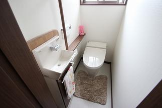 タンクレストイレ