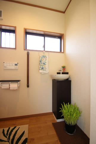 コーナー手洗キャビネット