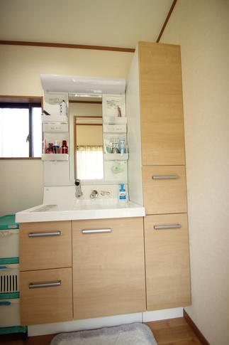 洗面化粧台ピアラ