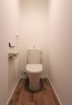［鳥取県 米子市］タイルから壁紙へ！トイレ改装工事