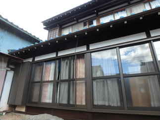 1階　サッシ・戸袋・塗装・漆喰