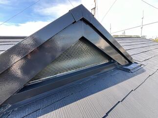 腐食していた木部に板金を巻きました。