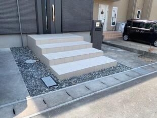 外部階段を使いやすく。