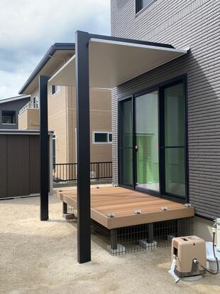 ウッドデッキで水遊び！