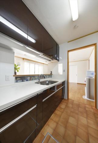 最新のシステムキッチンへ