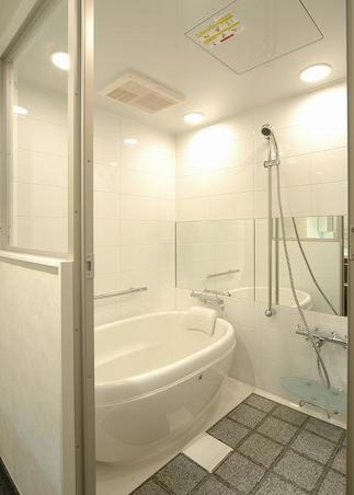 卵型の浴槽を採用