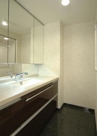 ぴったりオーダーメイドの洗面化粧台