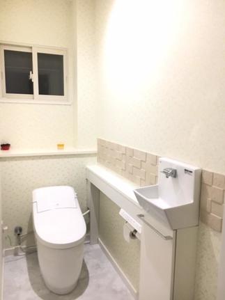 お手入れ簡単機器にリフォーム！内装も温かみのある空間へリフォーム！