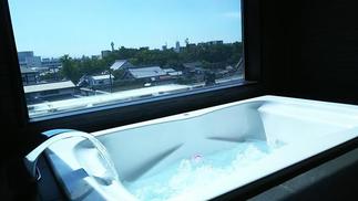 上質感を演出し！豊かな時間を感じるバスルーム！