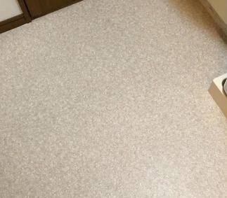 劣化した床と、一部クロス張替え！