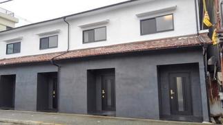 外観は不要なものを撤去し、ツートンカラーの塗装で、シックに大変身！