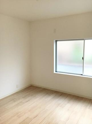 お二階も洋室に