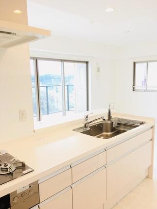 ライフスタイルに合わせて空間全体をコーディネートできるLIXIL《リシェルSIシリーズ》