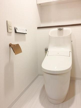 トイレも入替