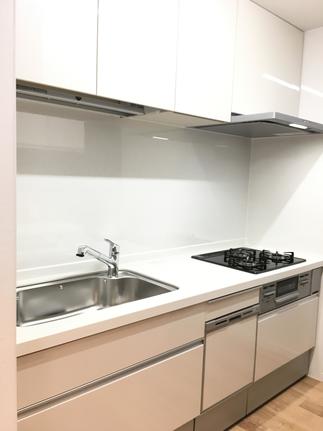 広く感じられるキッチンになりました。